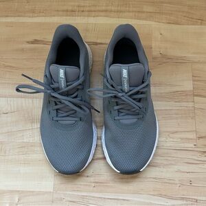 Nike Revolution 5 Men's Charcoal Athletic Shoes